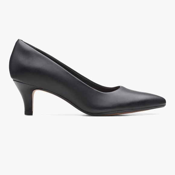 Classic Black Women's Pumps - Picture 2 of 16